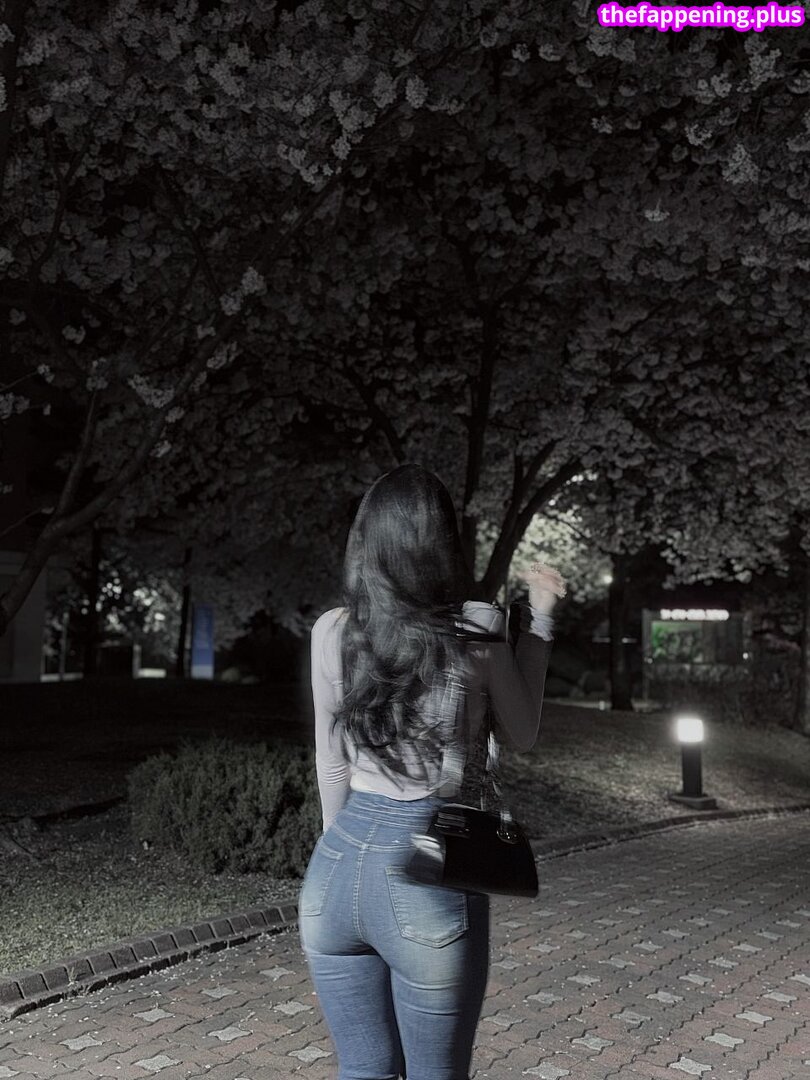 0.0_yulmu / 율무 Nahá OnlyFans fotografie #4