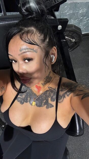 Full leaked Finechink private photo
