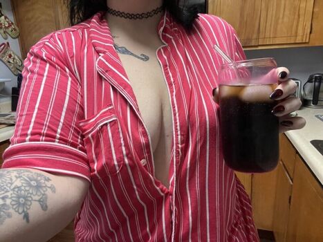 Full leaked Footinches private onlyfans photo