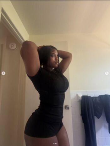 Full leaked Tii red private photo