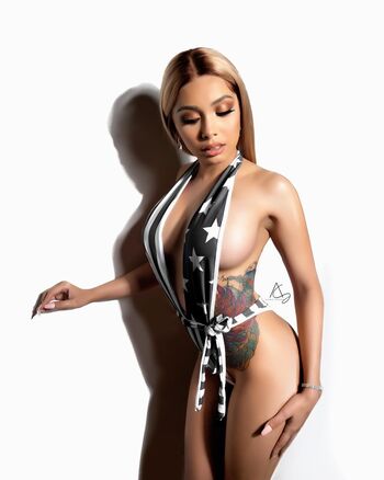 Full leaked Aaliyah hadid private photo