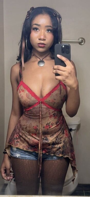 Full leaked Aaliyahvoodoo private photo