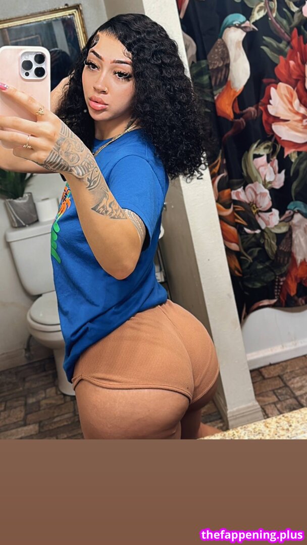 Aaliyanaboooo Naken OnlyFans Foto #4