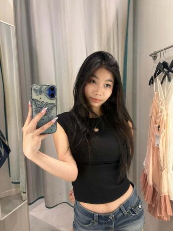 Full leaked Aaomhelloo private photo