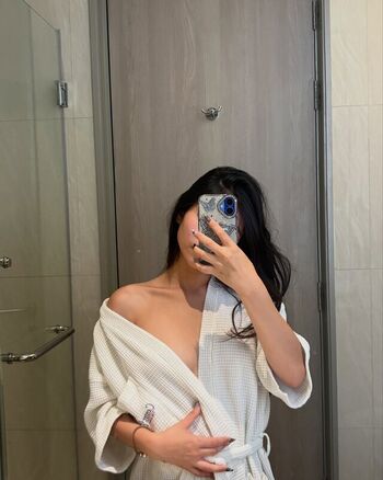 Full leaked Aaomhelloo private photo