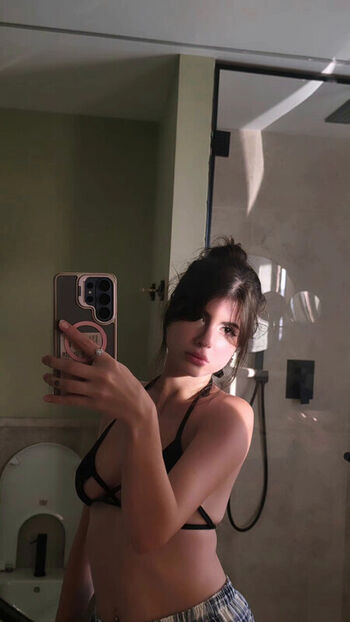 Full leaked Abbyimu page private photo