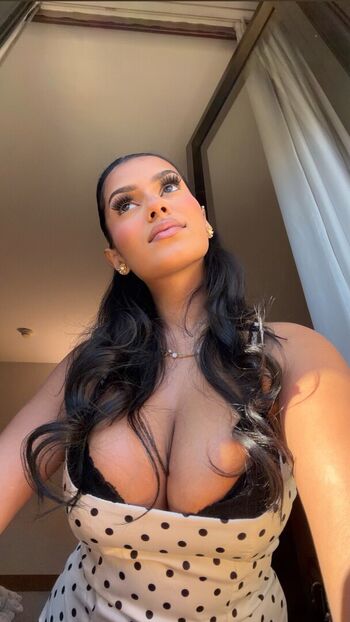 Full leaked Abida private photo