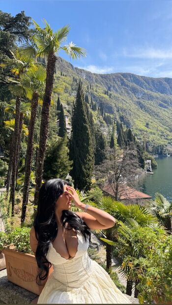 Full leaked Abida private photo