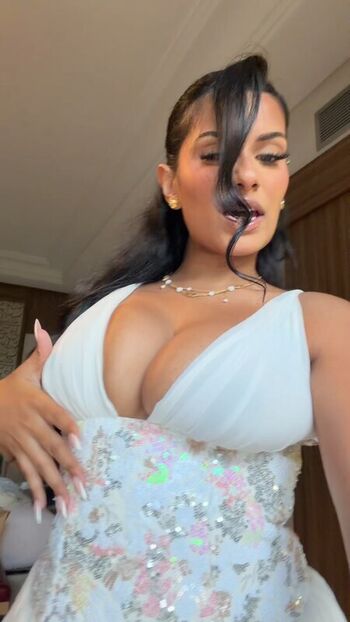 Abida.__