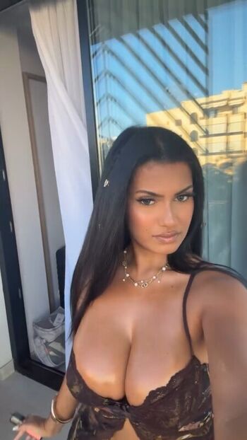 Full leaked Abida private photo