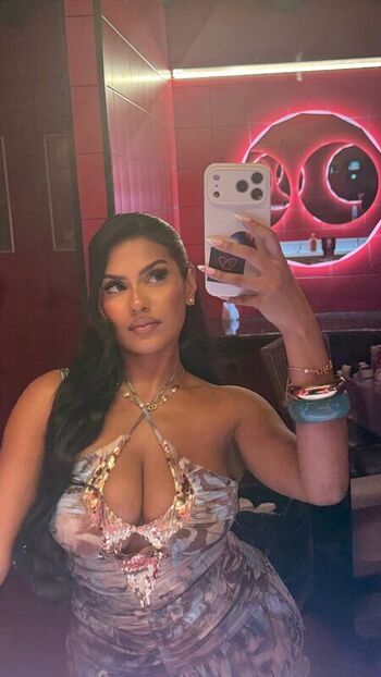 Full leaked Abida private photo