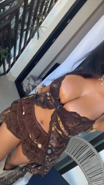 Full leaked Abida private photo