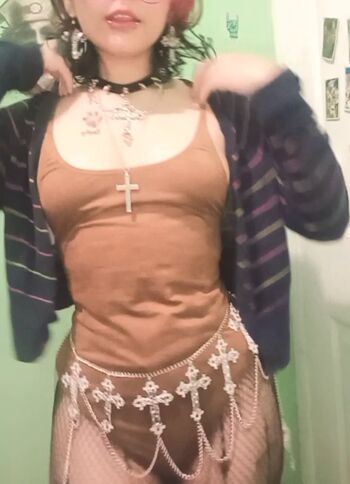 Full leaked Abynii private photo