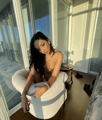 Full leaked Acaciahoney private photo