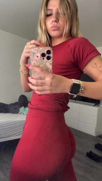 Full leaked Adalyn marsh private photo