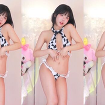 Full leaked Addielyn private photo