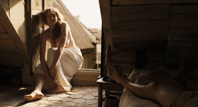Full leaked Adele haenel private photo