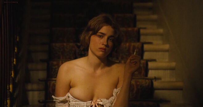Full leaked Adele haenel private photo