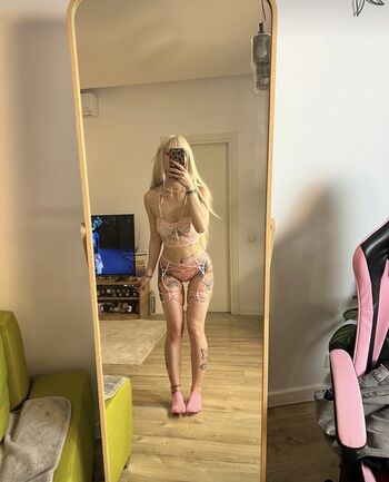 Adelina7m