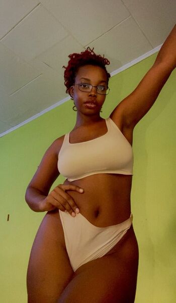 Full leaked Adeline thompson private photo