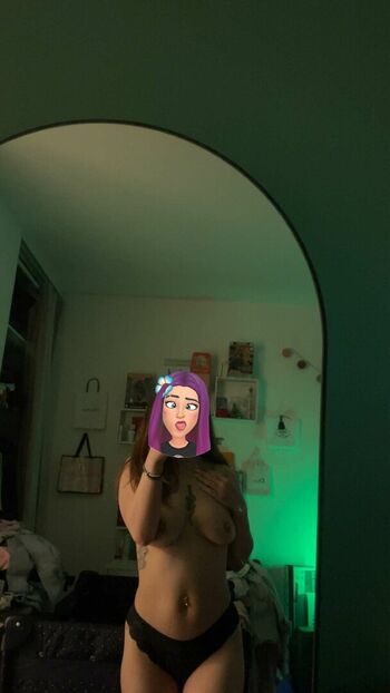Full leaked Admiregirl private photo