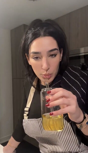 Full leaked Adolladola private photo