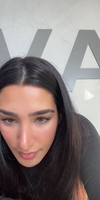 Full leaked Adolladola private photo