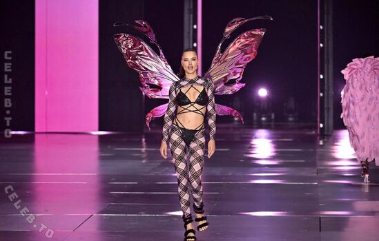 Full leaked Adriana lima page private photo