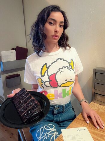 Full leaked Adrianne ho private photo