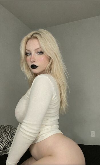 Full leaked Aelis the goth private photo