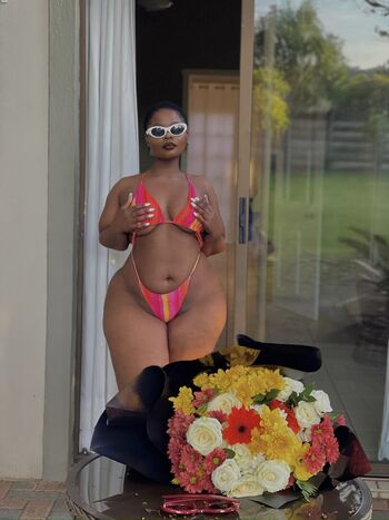 Full leaked African booty meat page private photo