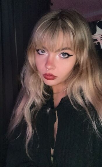 Full leaked Aiiygatorz private photo