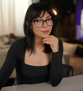 Full leaked Aileensenpaireacts private photo