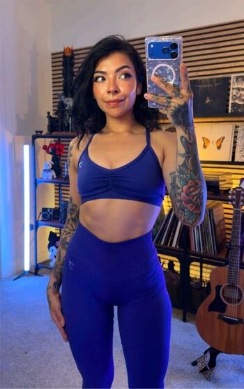 Full leaked Aileensenpaireacts private photo