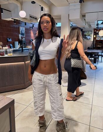 Full leaked Aimeejaihall private photo