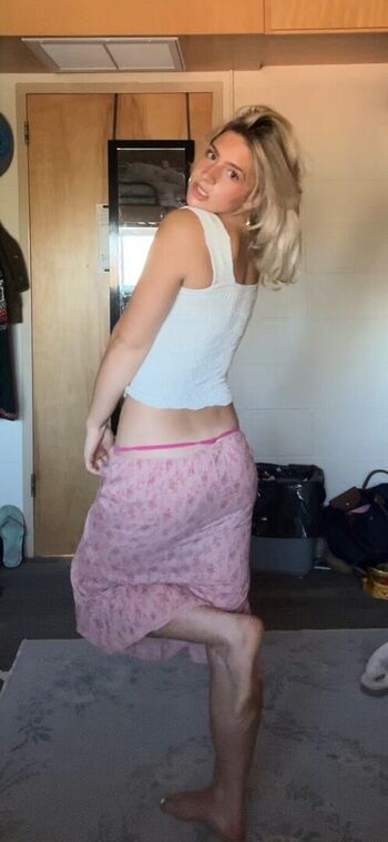 Full leaked Ainsley rolstad page private photo