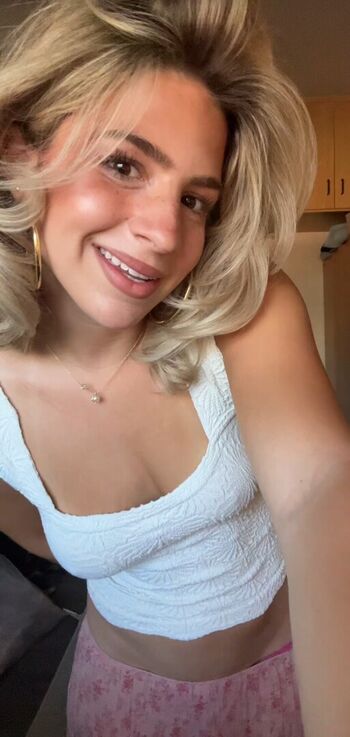 Full leaked Ainsley rolstad page private photo