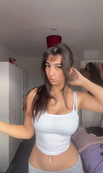 Full leaked Aisha ali private photo