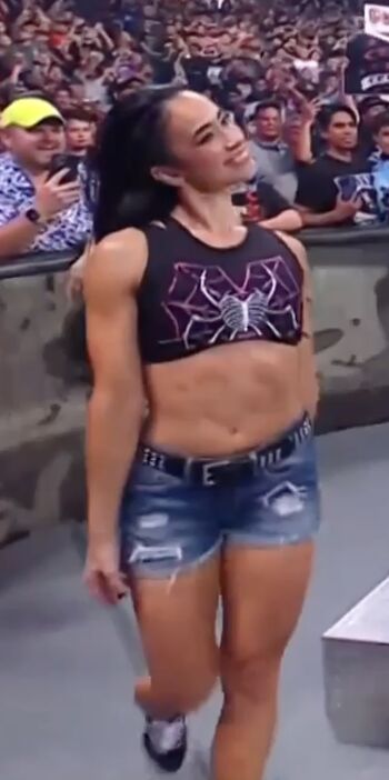AJ Lee