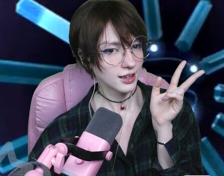 Full leaked Akemy sama page private photo