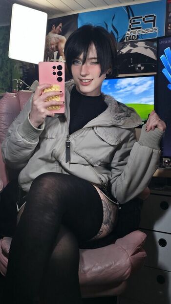 Full leaked Akemy sama page private photo