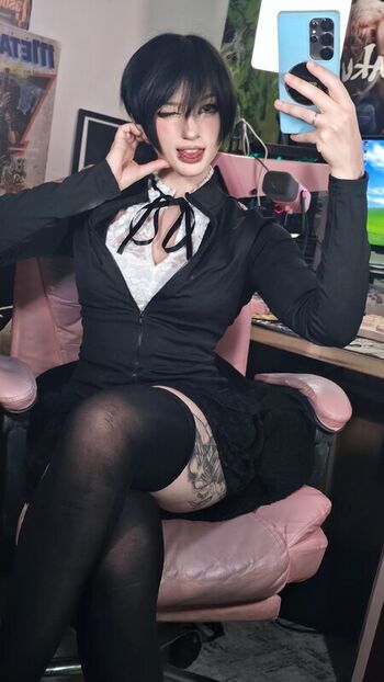 Full leaked Akemy sama page private photo