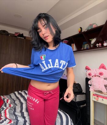 Full leaked Akio oon private photo