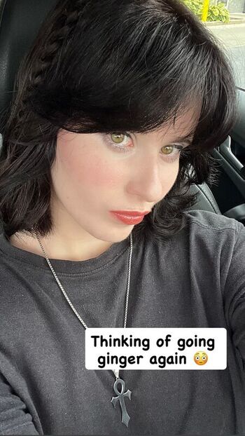 Full leaked Akutles private photo