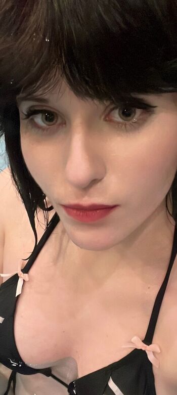 Full leaked Akutles private photo