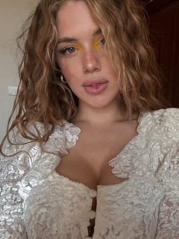 Full leaked Akyuliych private photo