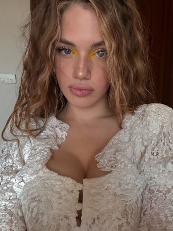 Full leaked Akyuliych private photo