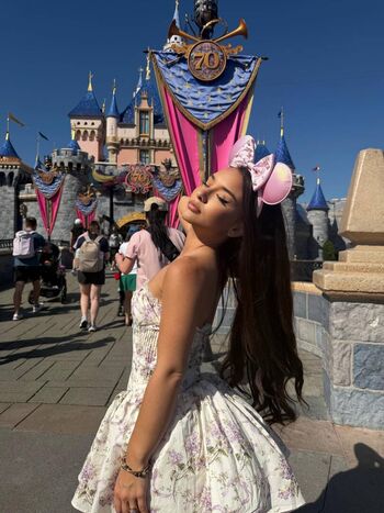 Full leaked Alahnaly page private photo