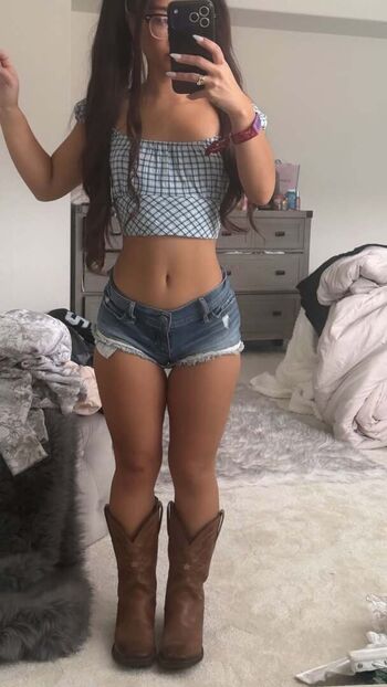 Full leaked Alahnaly page private photo
