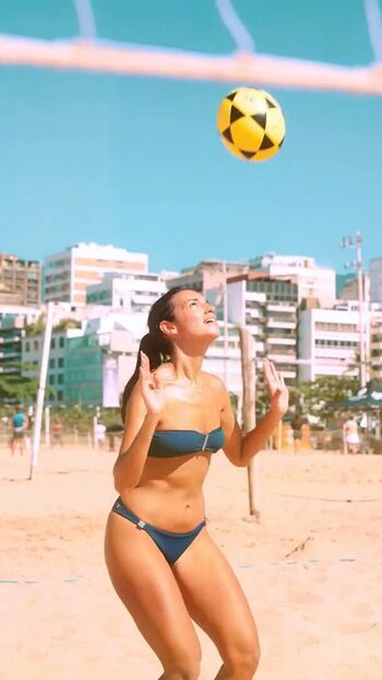 Full leaked Alane dias private onlyfans photo